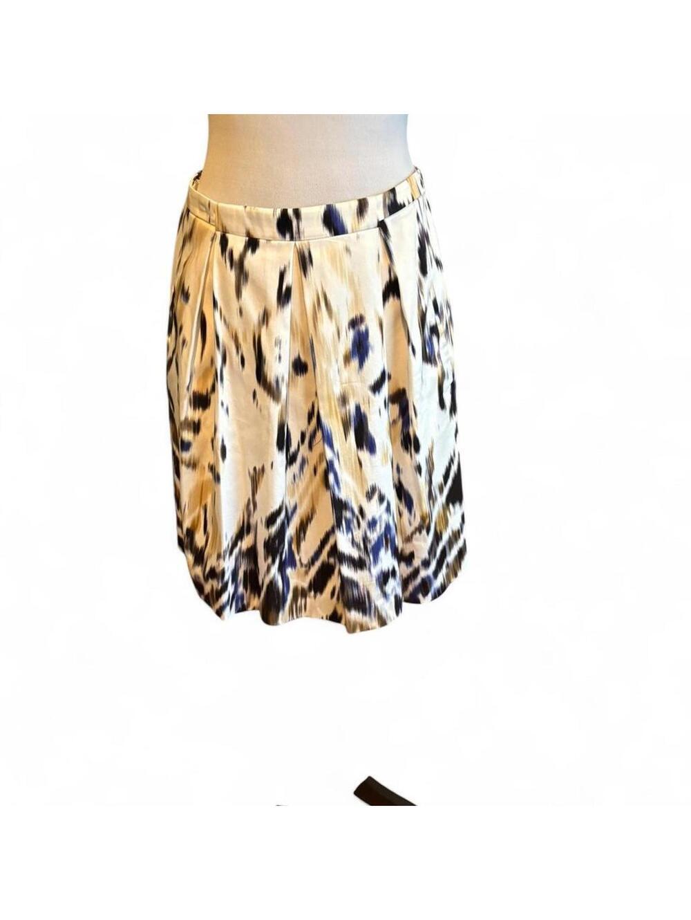 Elie Tahari Blue and Cream Skirt size 4 Flirty